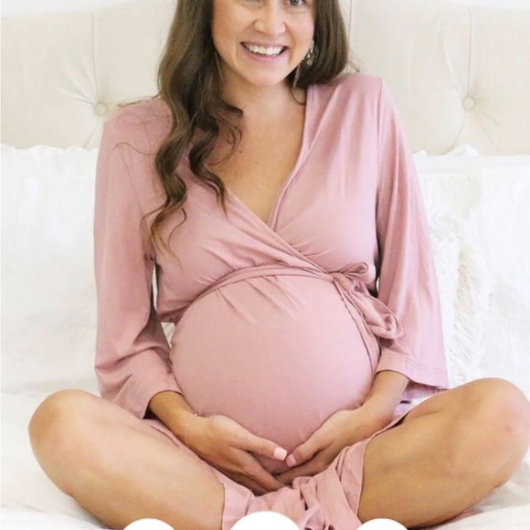 Pink wrap robe - Picture 1 of 2